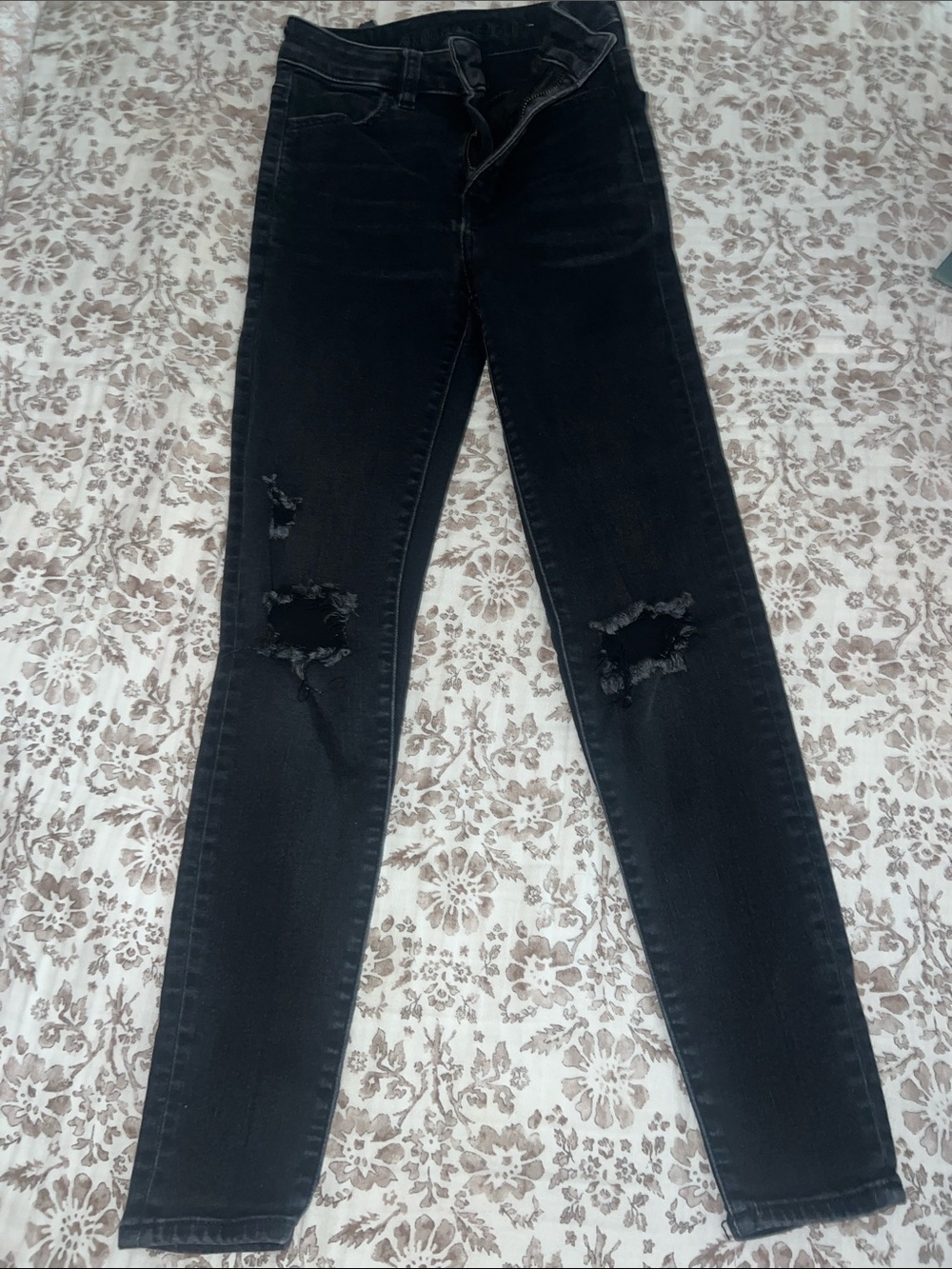 American Eagle Outfitters Black Ripped Skinny Jeans